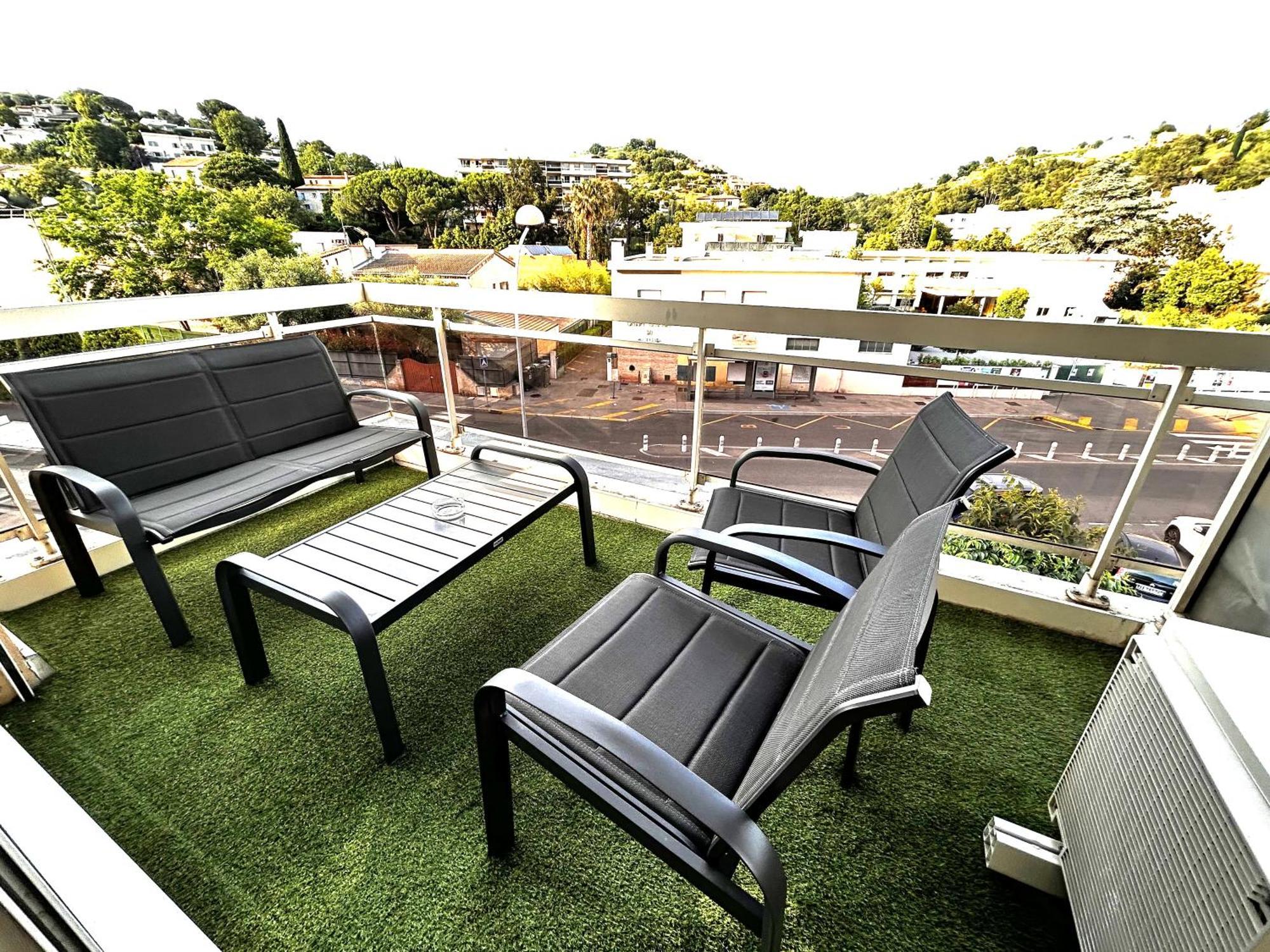 Superbe Studio Climatise Avec Terrasse Proche Mer Cagnes-sur-Mer Bagian luar foto