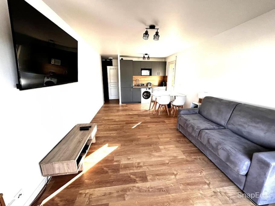 Superbe Studio Climatise Avec Terrasse Proche Mer Cagnes-sur-Mer Bagian luar foto